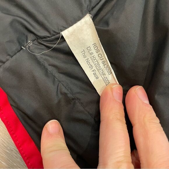 The North Face Down Dry-vent Women Parka Size S Black Red Winter Puffer - Picture 10 of 16